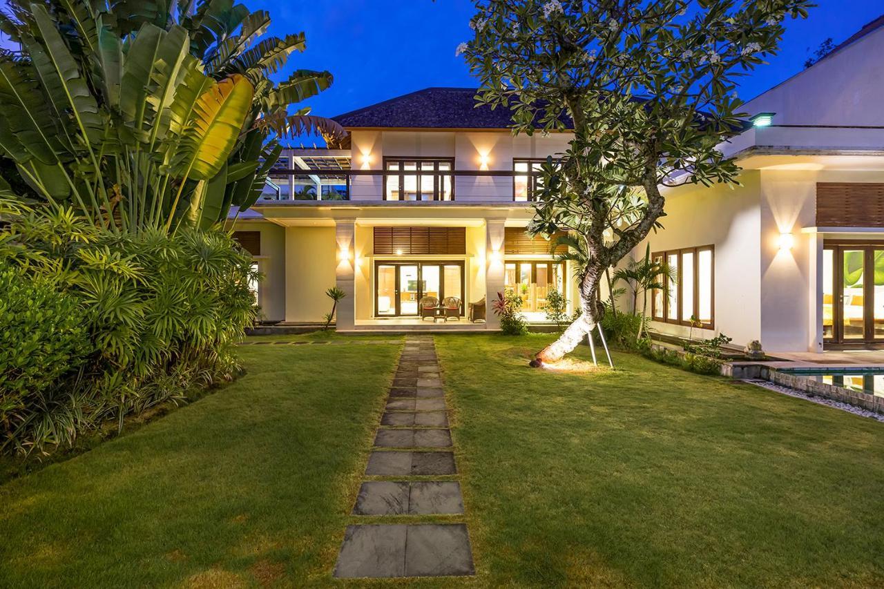 Bali Villa Lotus Seminyak Exterior foto